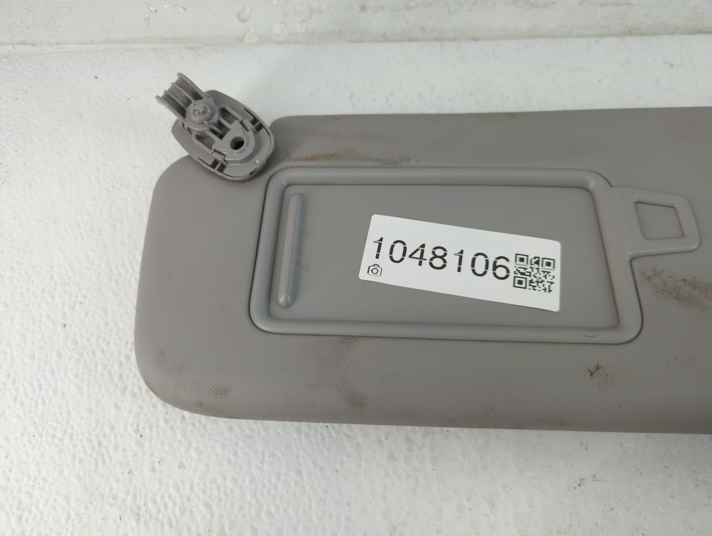 2018-2021 Hyundai Kona Sun Visor Shade Replacement Driver Left Mirror Fits Fits 2018 2019 2020 2021 OEM Used Auto Parts - Oe