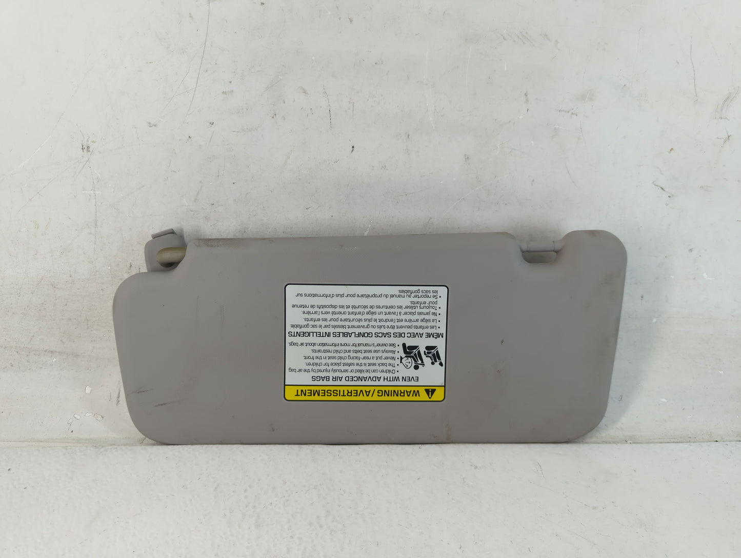 2018-2021 Hyundai Kona Sun Visor Shade Replacement Driver Left Mirror Fits Fits 2018 2019 2020 2021 OEM Used Auto Parts - Oe