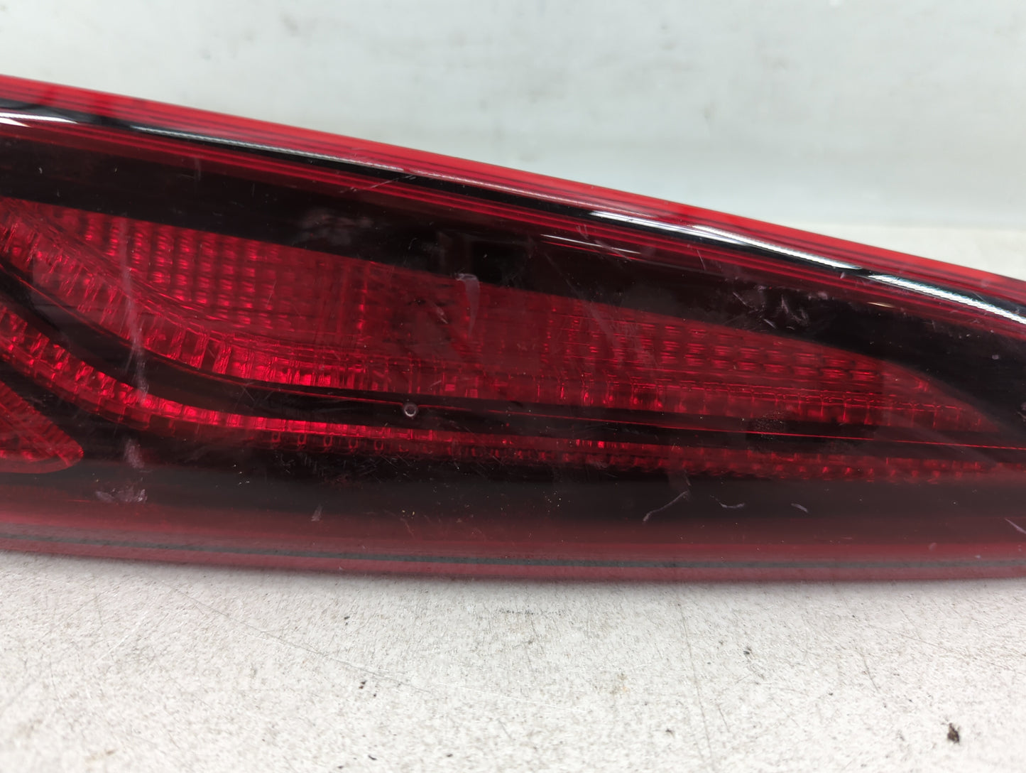 2018-2021 Hyundai Kona Tail Light Assembly Passenger Right OEM P/N:92404J9000 2206748 Fits Fits 2018 2019 2020 2021 OEM Used