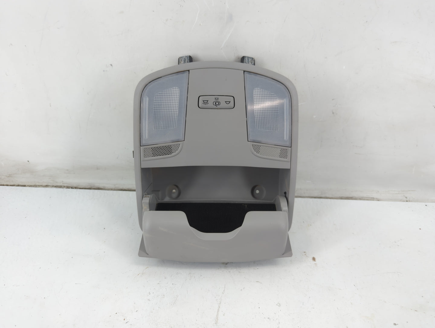 2021 Hyundai Kona Overhead Roof Console - Oemusedautoparts1.com