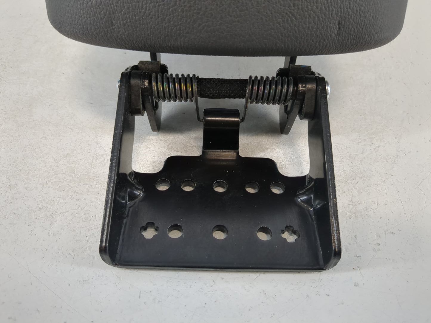 2018-2021 Hyundai Kona Center Console Armrest Cover Lid Fits Fits 2018 2019 2020 2021 OEM Used Auto Parts - Oemusedautoparts