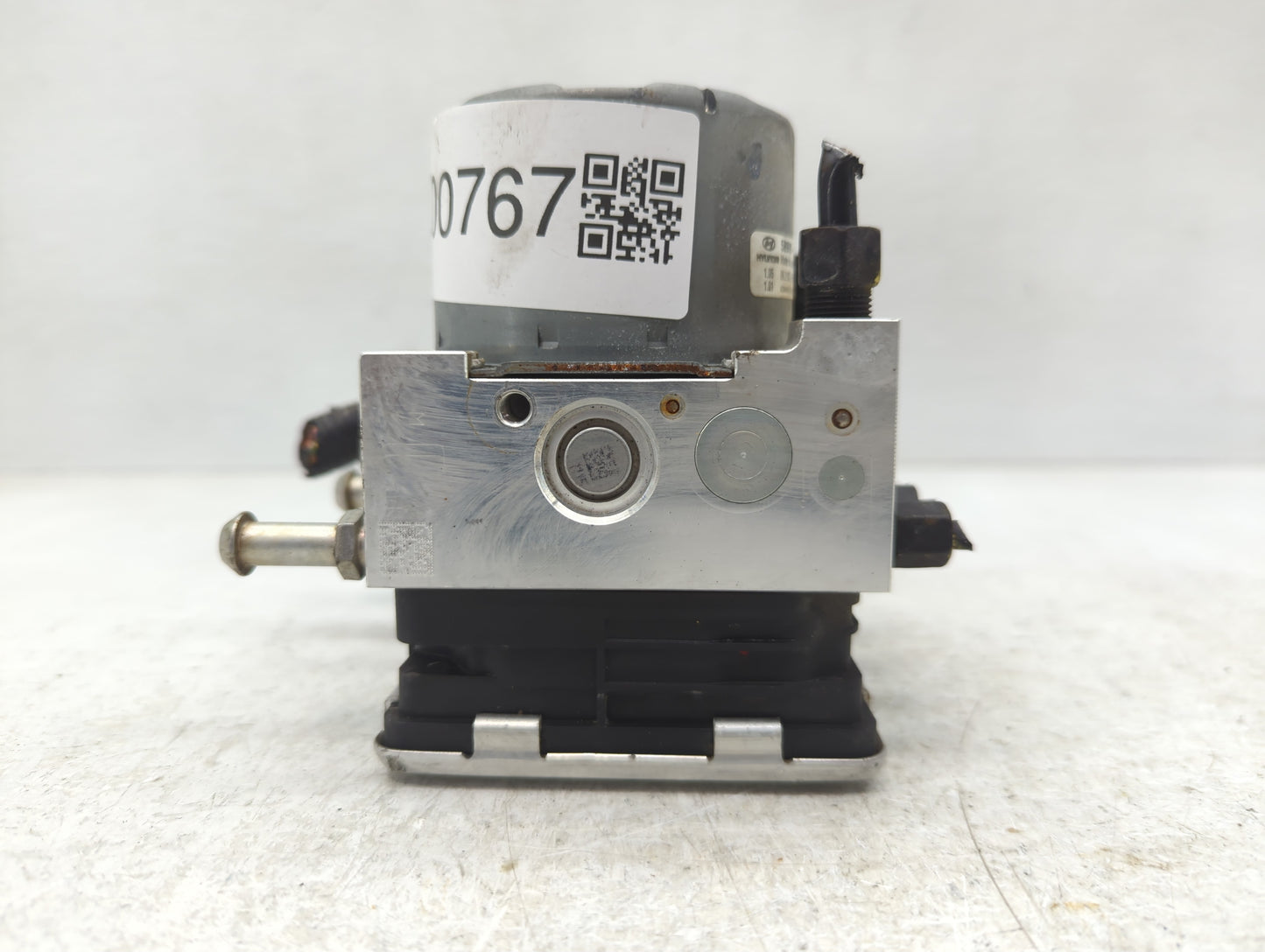 2018-2021 Hyundai Kona ABS Pump Control Module Replacement P/N:58900-J9100 Fits Fits 2018 2019 2020 2021 OEM Used Auto Parts