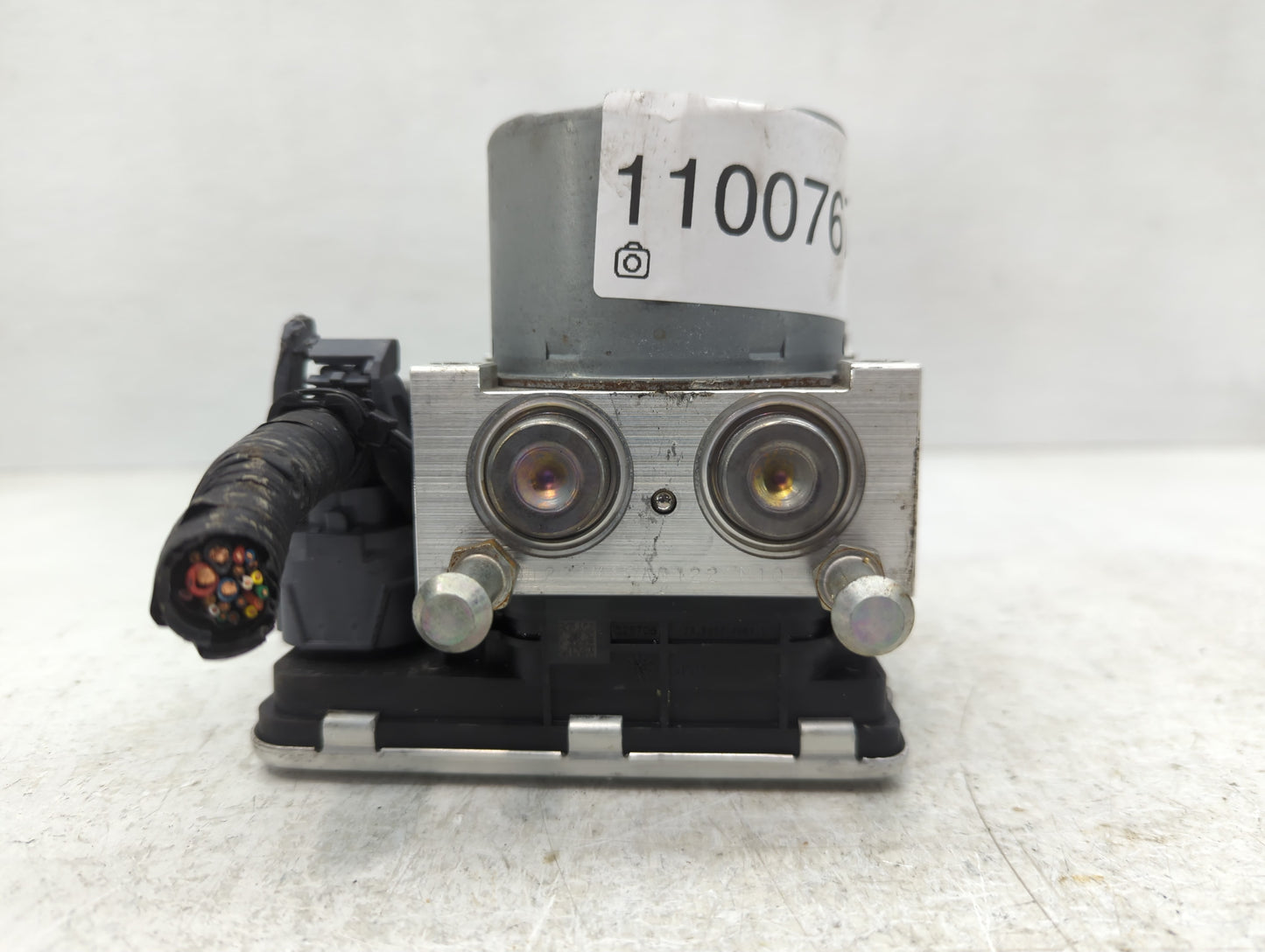 2018-2021 Hyundai Kona ABS Pump Control Module Replacement P/N:58900-J9100 Fits Fits 2018 2019 2020 2021 OEM Used Auto Parts