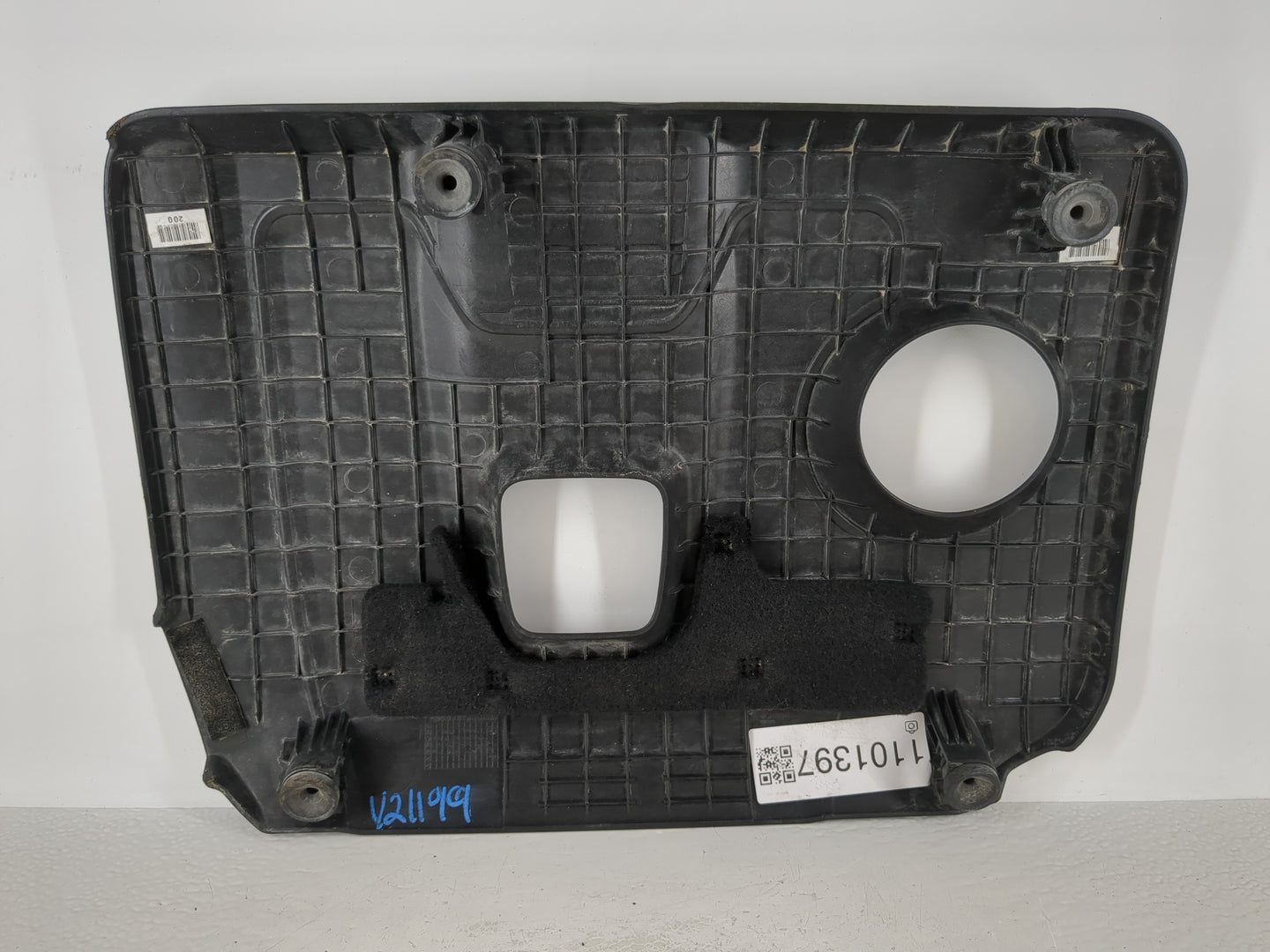 2021 Hyundai Kona Engine Cover - Oemusedautoparts1.com