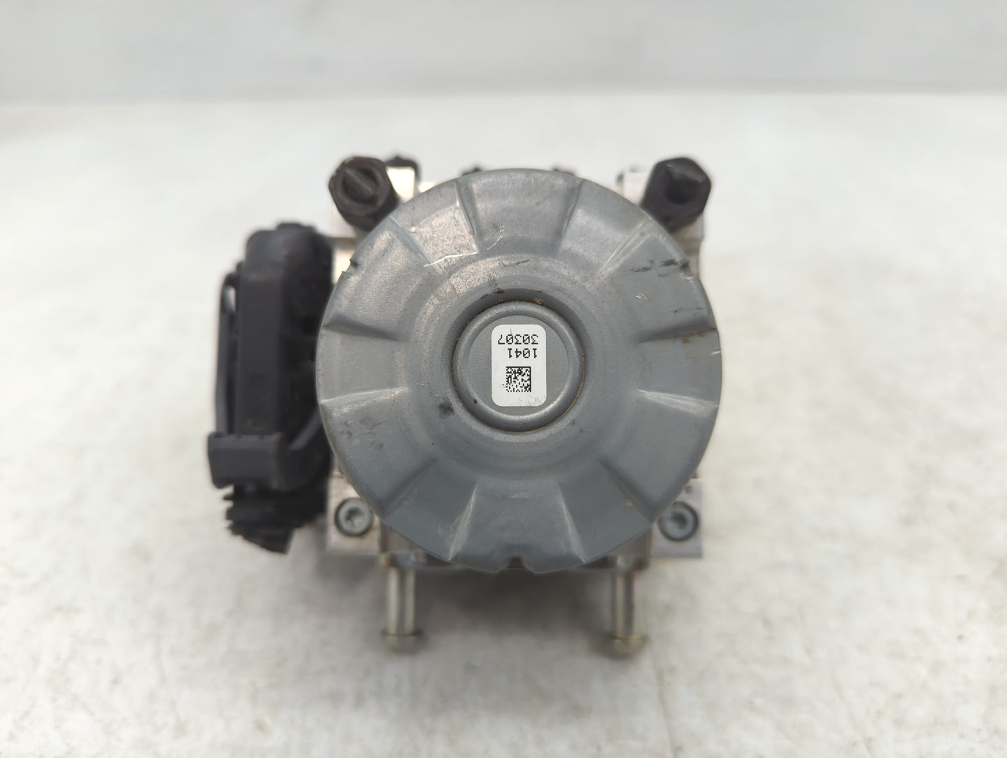2018-2021 Hyundai Kona ABS Pump Control Module Replacement P/N:58900-J9100 Fits Fits 2018 2019 2020 2021 OEM Used Auto Parts