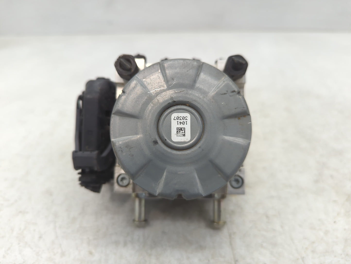 2018-2021 Hyundai Kona ABS Pump Control Module Replacement P/N:58900-J9100 Fits Fits 2018 2019 2020 2021 OEM Used Auto Parts
