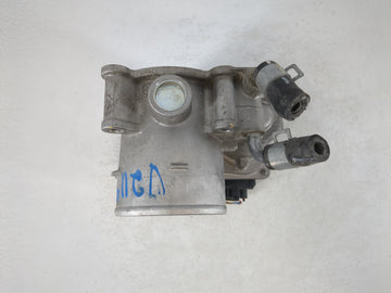 2018-2021 Hyundai Kona Throttle Body P/N:35100-2E400 Fits Fits 2012 2013 2014 2015 2016 2018 2019 2020 2021 OEM Used Auto Parts