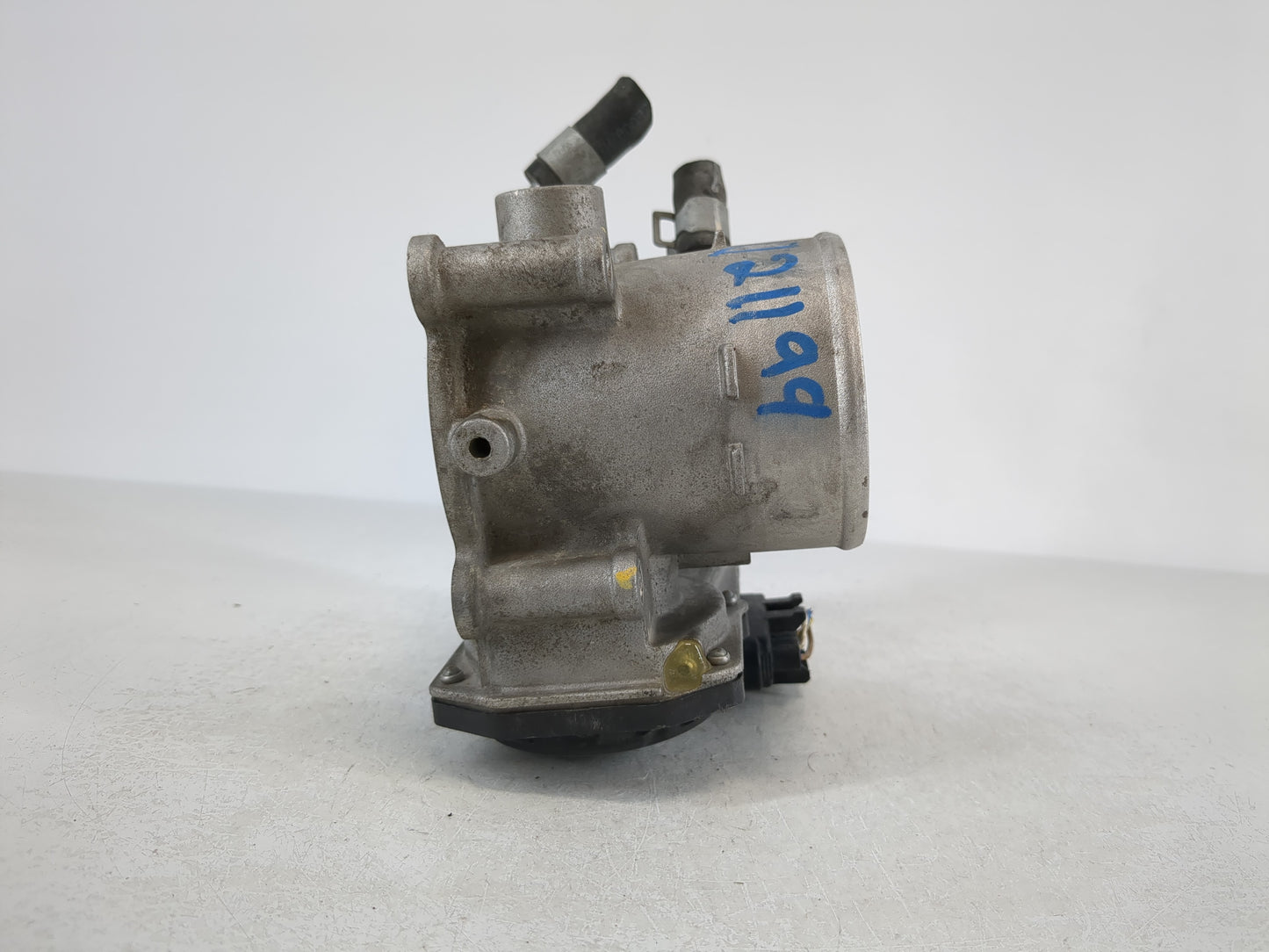 2018-2021 Hyundai Kona Throttle Body P/N:35100-2E400 Fits Fits 2012 2013 2014 2015 2016 2018 2019 2020 2021 OEM Used Auto Pa