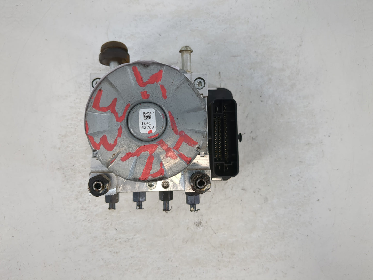 2018-2021 Hyundai Kona ABS Pump Control Module Replacement P/N:58900-J9100 Fits Fits 2018 2019 2020 2021 OEM Used Auto Parts