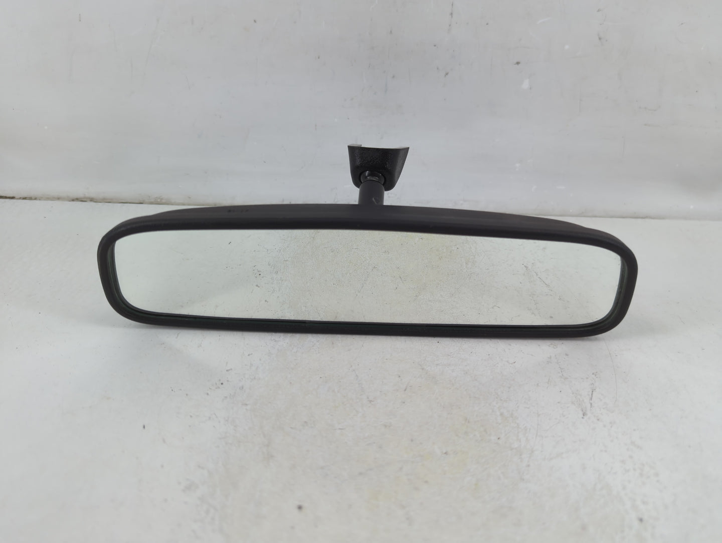2018-2021 Hyundai Kona Interior Rear View Mirror Replacement OEM P/N:E13049848 Fits OEM Used Auto Parts - Oemusedautoparts1.