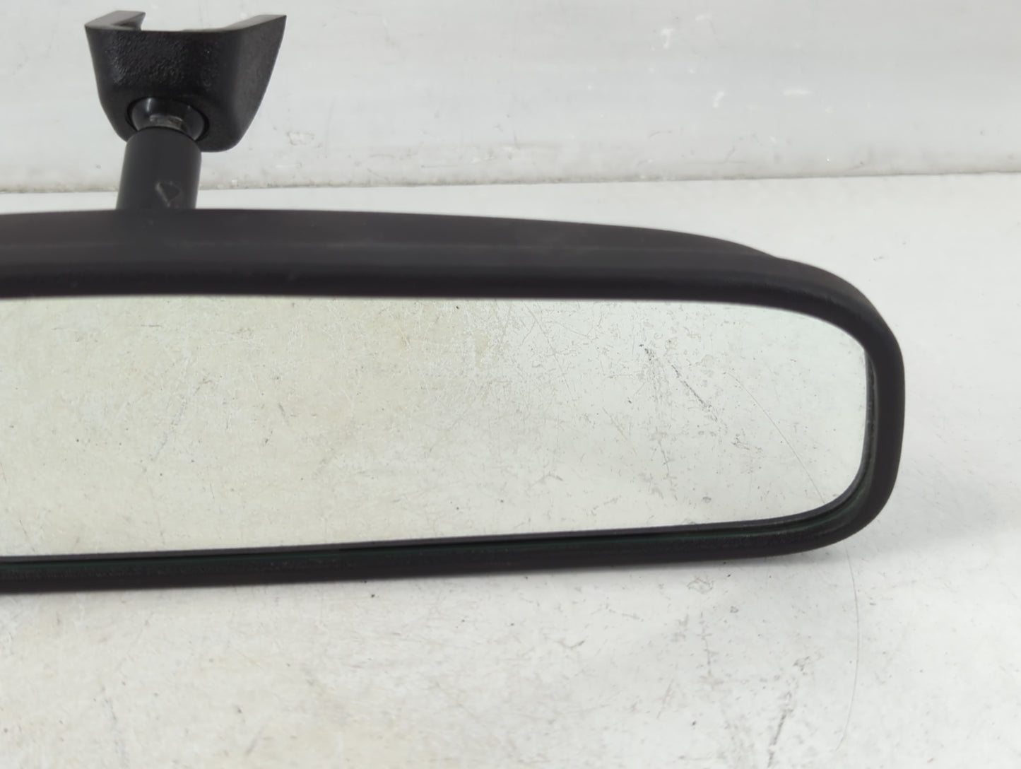 2018-2021 Hyundai Kona Interior Rear View Mirror Replacement OEM P/N:E13049848 Fits OEM Used Auto Parts - Oemusedautoparts1.