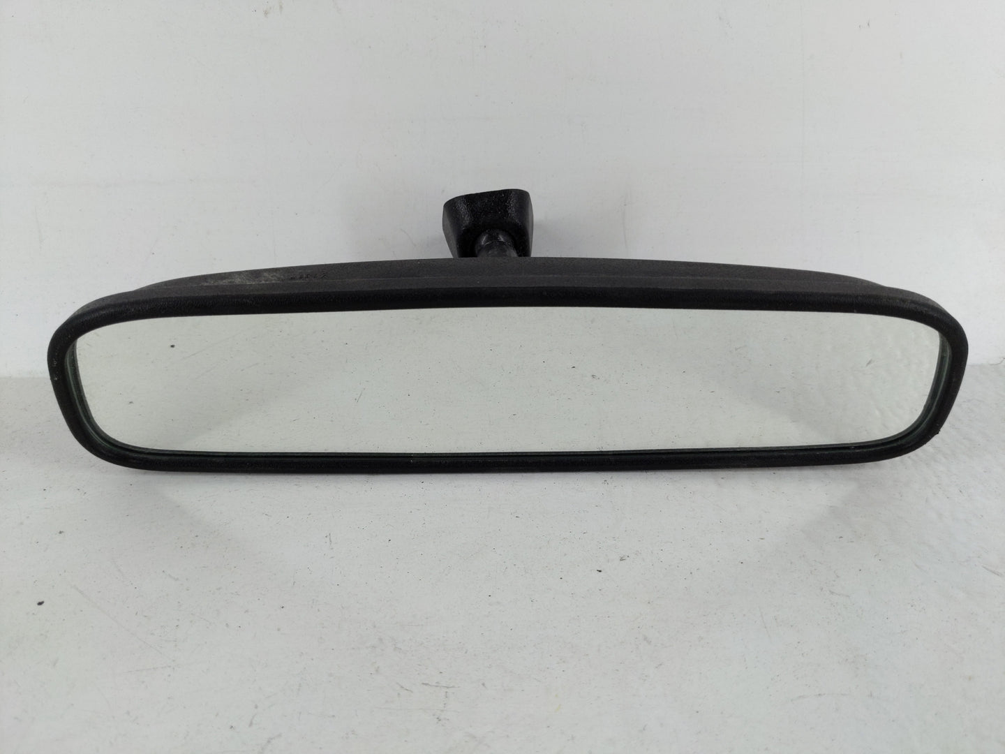 2018-2022 Hyundai Kona Interior Rear View Mirror Replacement OEM P/N:E8049848 Fits Fits 2018 2019 2020 2021 2022 OEM Used Au