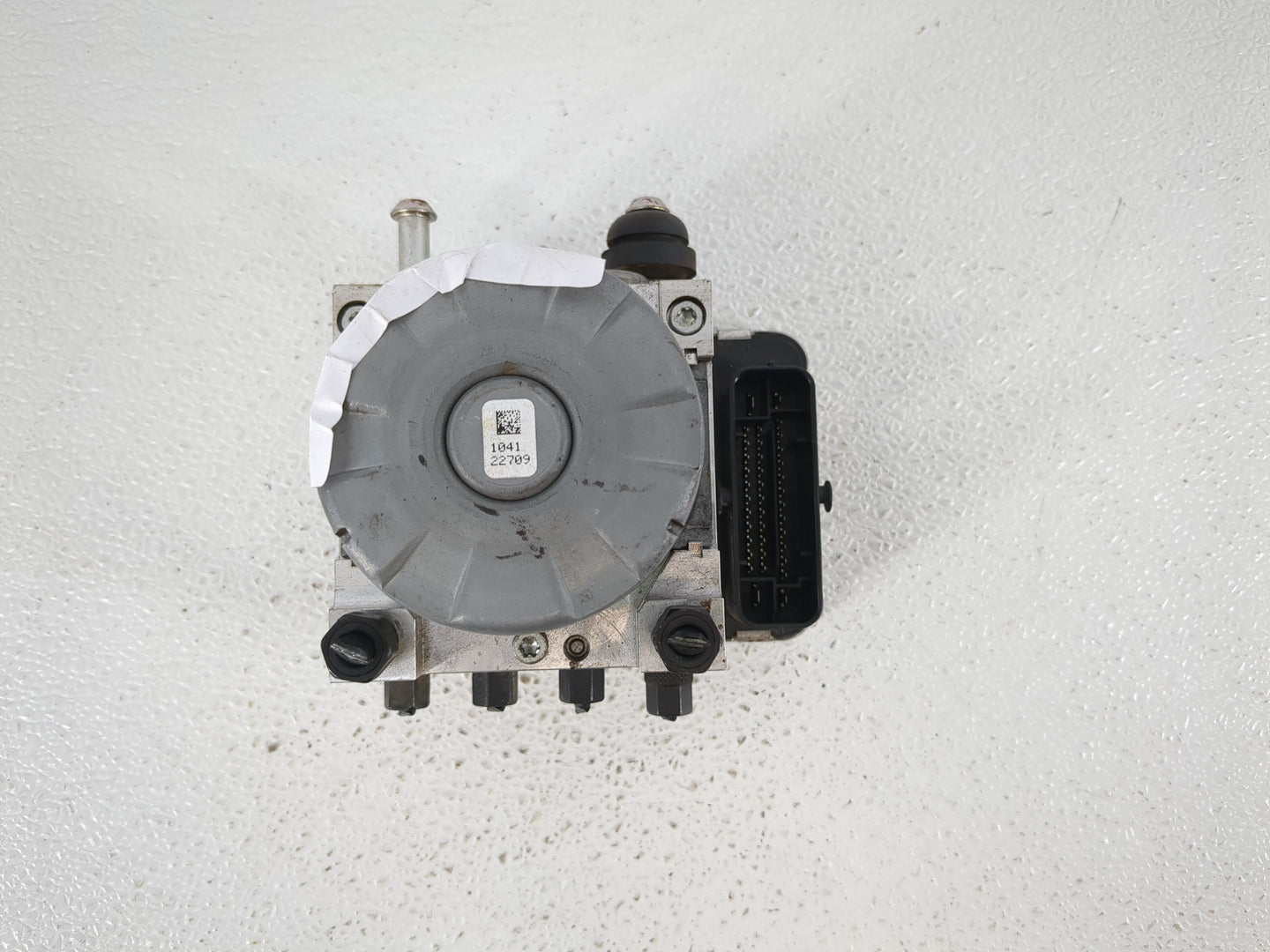 2018-2021 Hyundai Kona ABS Pump Control Module Replacement P/N:58900-J9100 Fits Fits 2018 2019 2020 2021 OEM Used Auto Parts