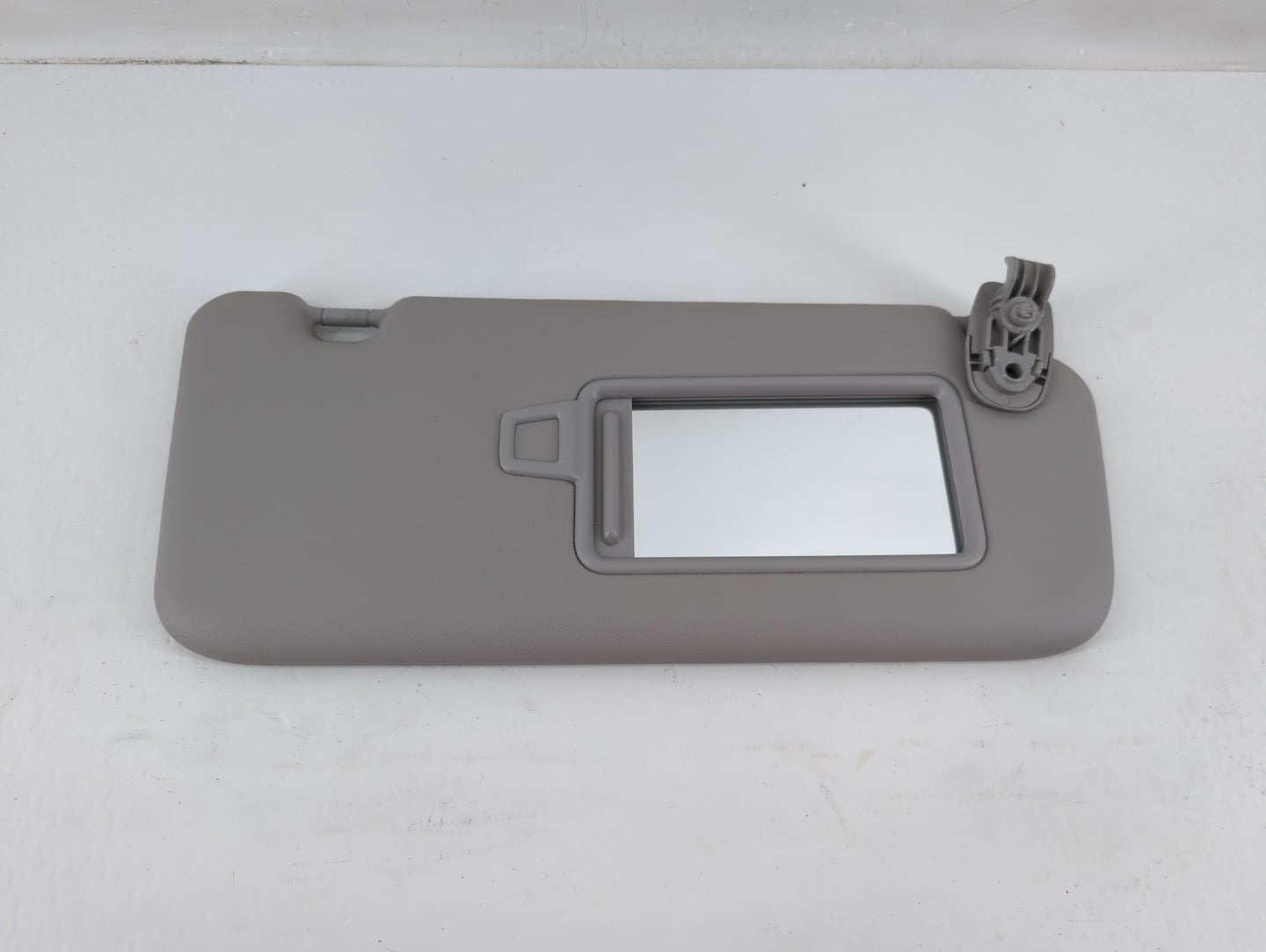 2018-2021 Hyundai Kona Sun Visor Shade Replacement Passenger Right Mirror Fits Fits 2018 2019 2020 2021 OEM Used Auto Parts 