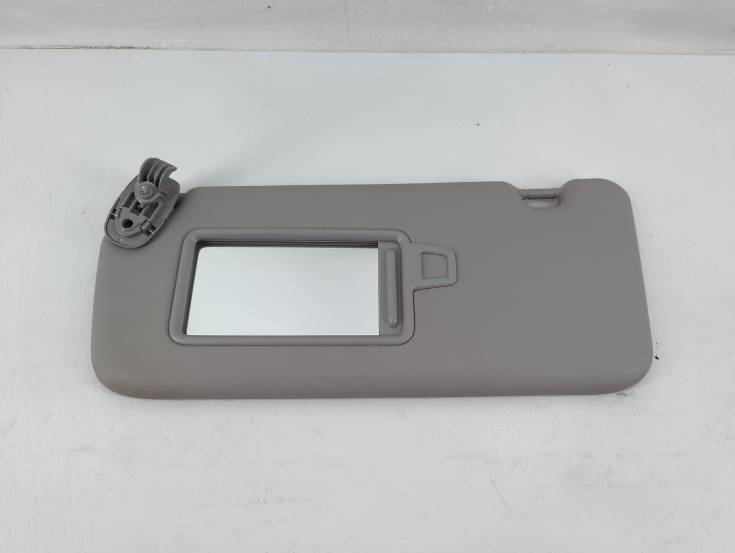 2018-2021 Hyundai Kona Sun Visor Shade Replacement Driver Left Mirror Fits Fits 2018 2019 2020 2021 OEM Used Auto Parts - Oe