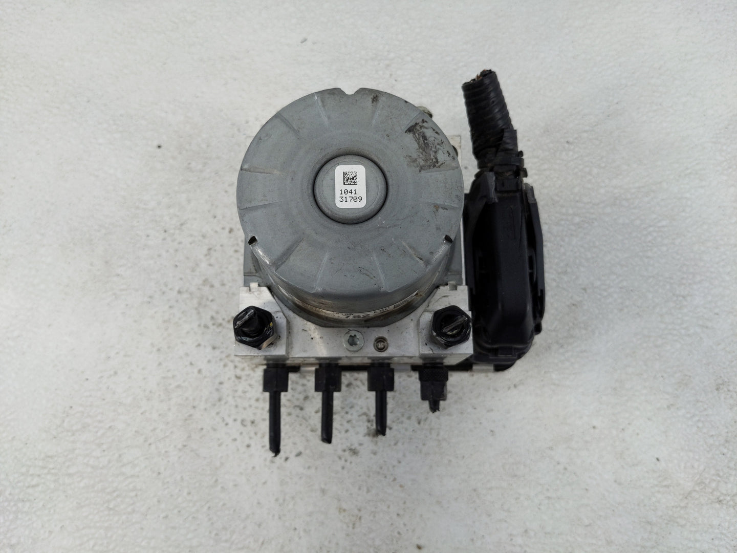 2018-2021 Hyundai Kona ABS Pump Control Module Replacement P/N:58900-J9100 Fits Fits 2018 2019 2020 2021 OEM Used Auto Parts