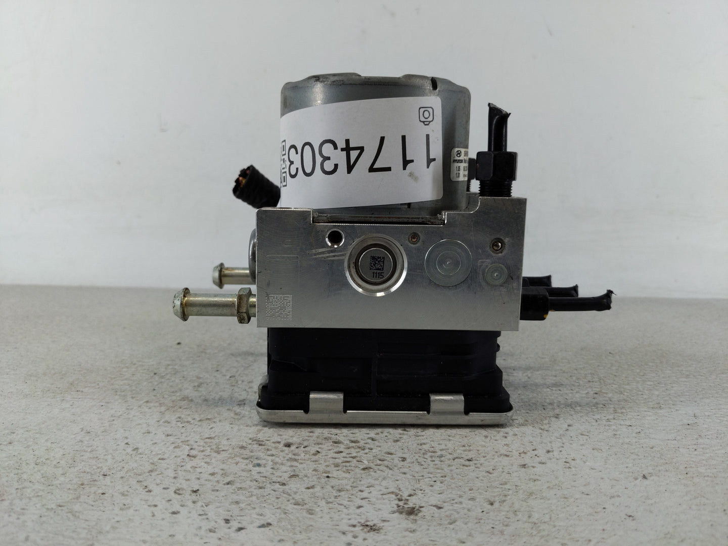 2018-2021 Hyundai Kona ABS Pump Control Module Replacement P/N:58900-J9100 Fits Fits 2018 2019 2020 2021 OEM Used Auto Parts