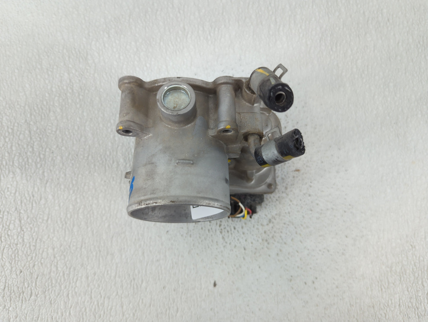 2018-2021 Hyundai Kona Throttle Body P/N:35100-2L400 35100-2E400 Fits Fits 2012 2013 2014 2015 2016 2018 2019 2020 2021 OEM 