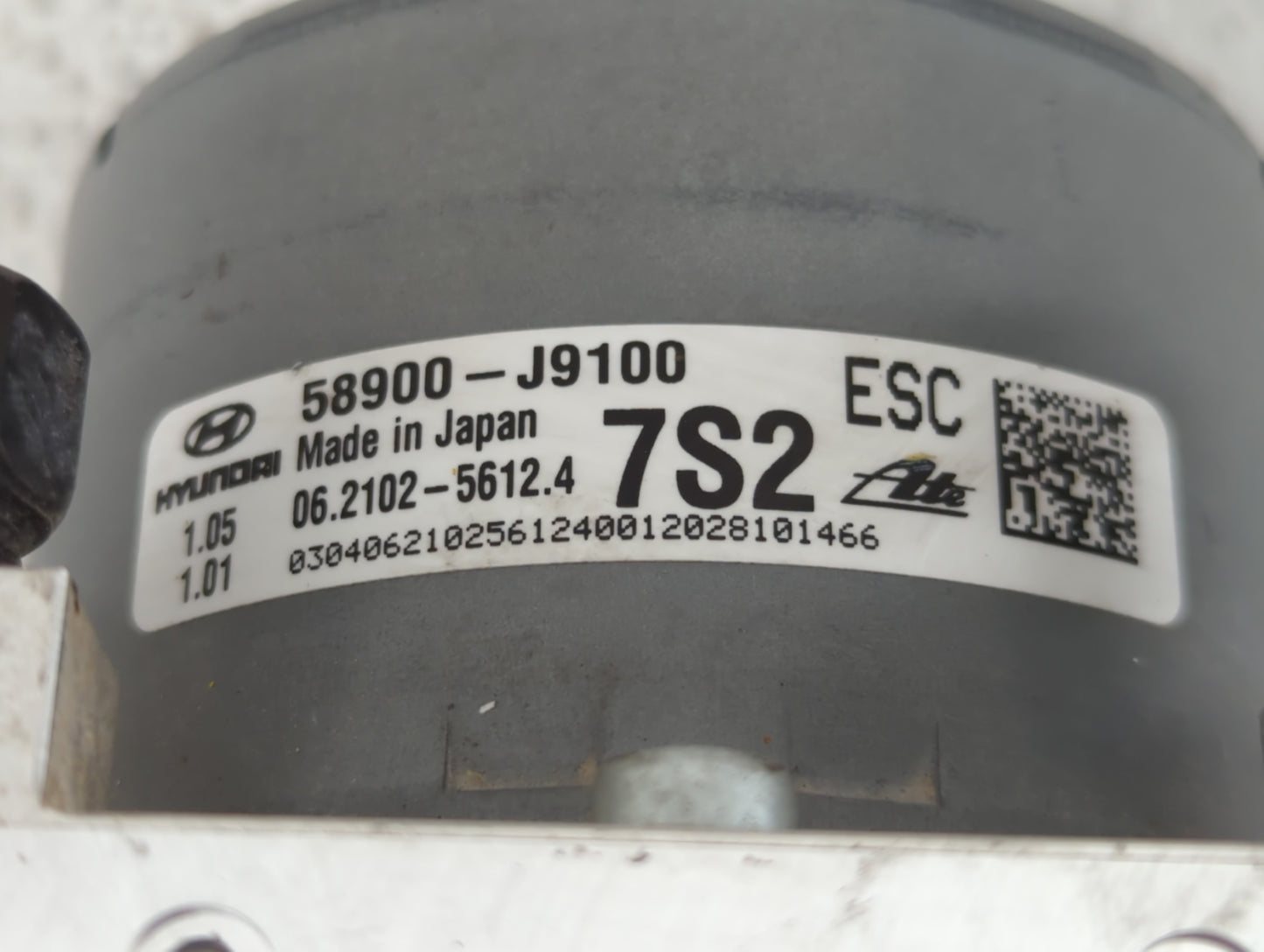 2018-2021 Hyundai Kona ABS Pump Control Module Replacement P/N:58900-J9100 Fits Fits 2018 2019 2020 2021 OEM Used Auto Parts