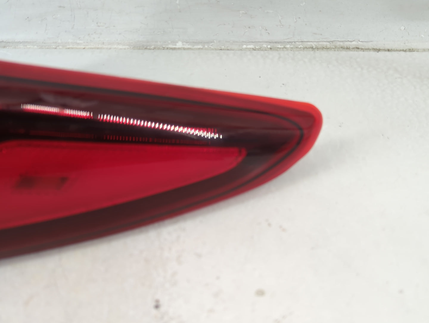 2018-2021 Hyundai Kona Tail Light Assembly Passenger Right OEM P/N:92402J9010 Fits Fits 2018 2019 2020 2021 OEM Used Auto Pa