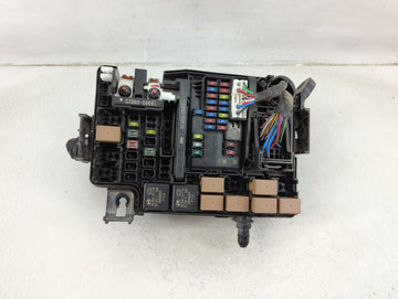 2018-2021 Hyundai Kona Fusebox Fuse Box Panel Relay Module P/N:91956-J9520 Fits Fits 2018 2019 2020 2021 OEM Used Auto Parts