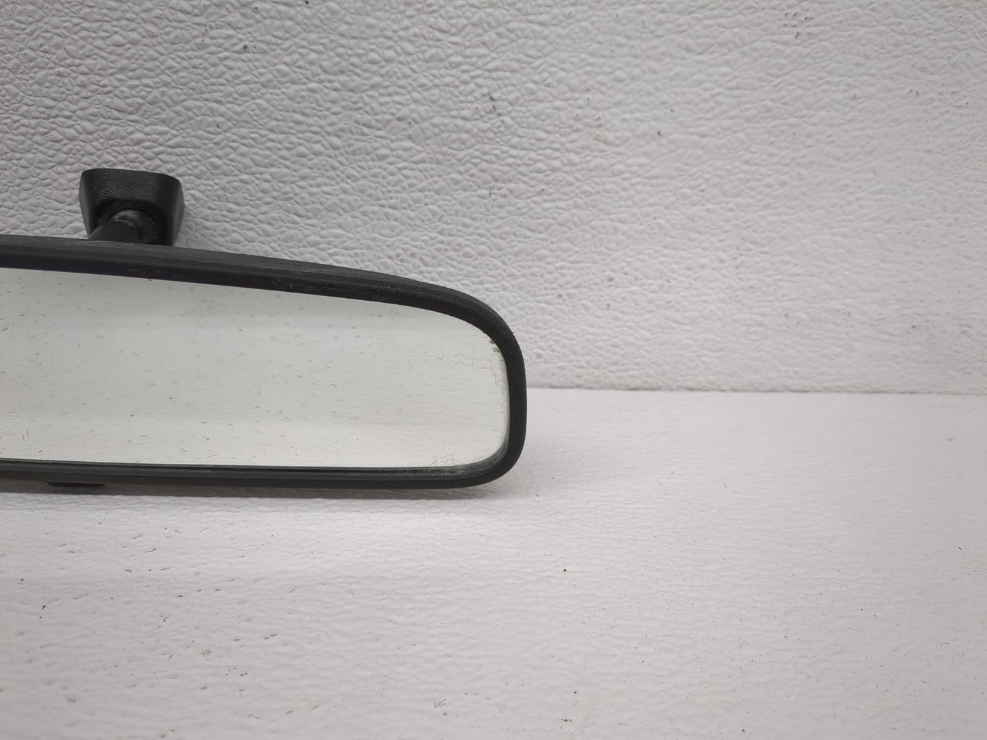 2018-2021 Hyundai Kona Interior Rear View Mirror Replacement OEM P/N:E13049848 Fits OEM Used Auto Parts - Oemusedautoparts1.