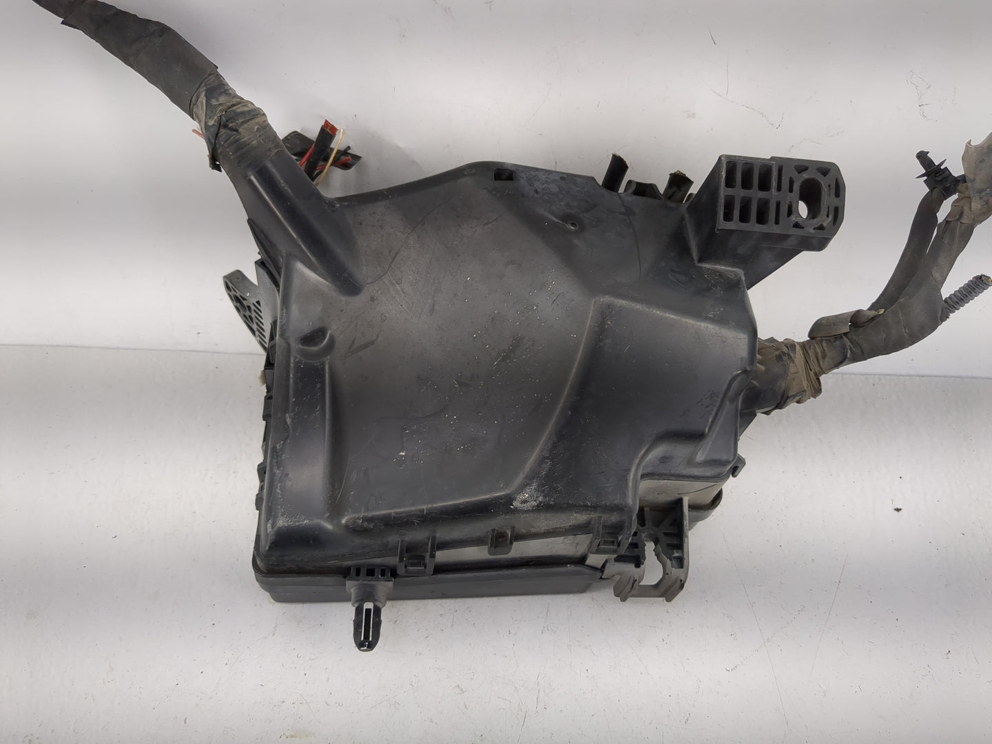 2018-2021 Hyundai Kona Fusebox Fuse Box Panel Relay Module P/N:39160-37110 18980-19645, 18980-09611 Fits Fits 2018 2019 2020