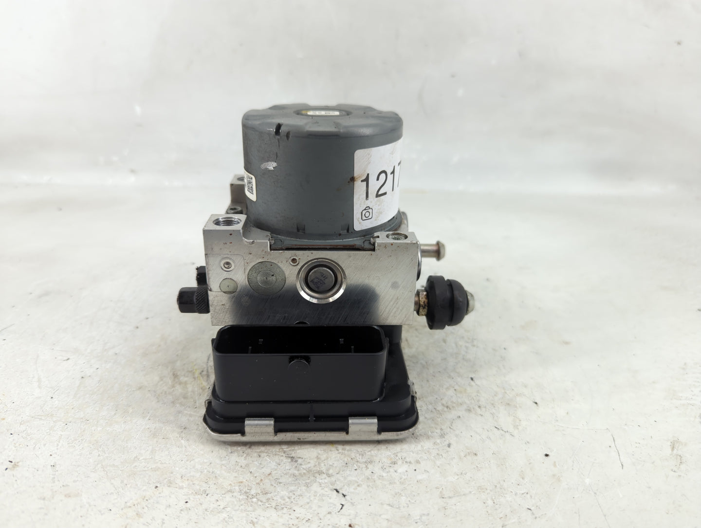 2018-2021 Hyundai Kona ABS Pump Control Module Replacement P/N:58900-J9100 Fits Fits 2018 2019 2020 2021 OEM Used Auto Parts