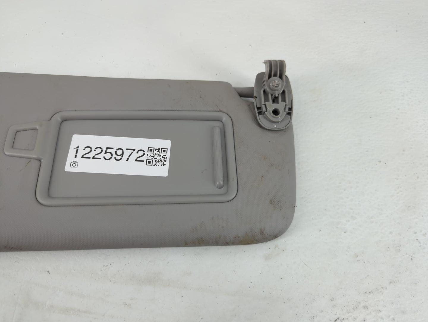 2018-2021 Hyundai Kona Sun Visor Shade Replacement Passenger Right Mirror Fits Fits 2018 2019 2020 2021 OEM Used Auto Parts 