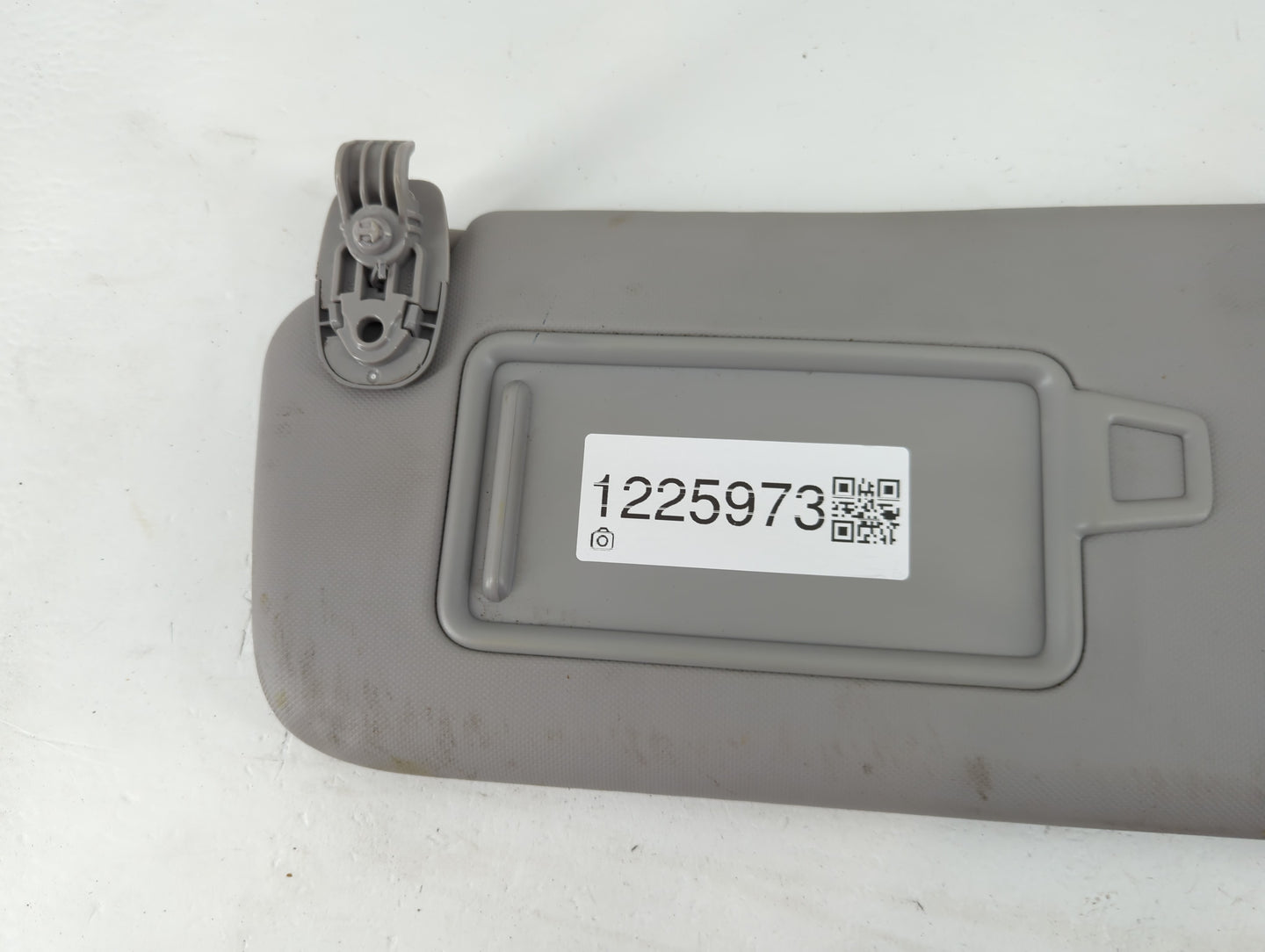 2018-2021 Hyundai Kona Sun Visor Shade Replacement Driver Left Mirror Fits Fits 2018 2019 2020 2021 OEM Used Auto Parts - Oe