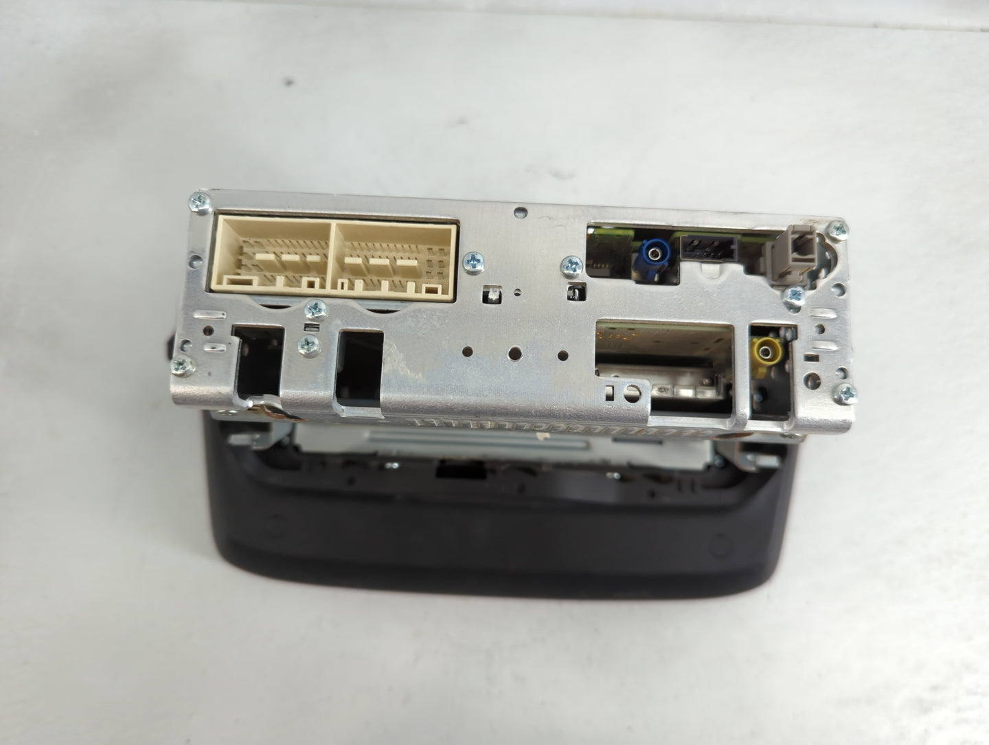 2018-2021 Hyundai Kona Radio AM FM Cd Player Receiver Replacement P/N:96160-J9110TMT Fits Fits 2018 2019 2020 2021 OEM Used 