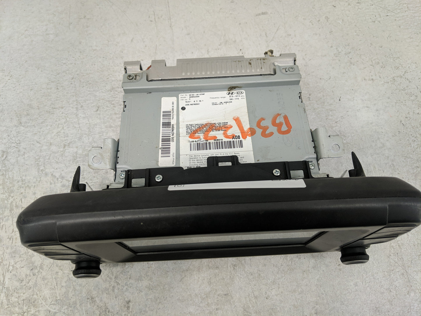 2018-2021 Hyundai Kona Radio AM FM Cd Player Receiver Replacement P/N:96160-J9110TMT 96160J9020TMT Fits Fits 2018 2019 2020 