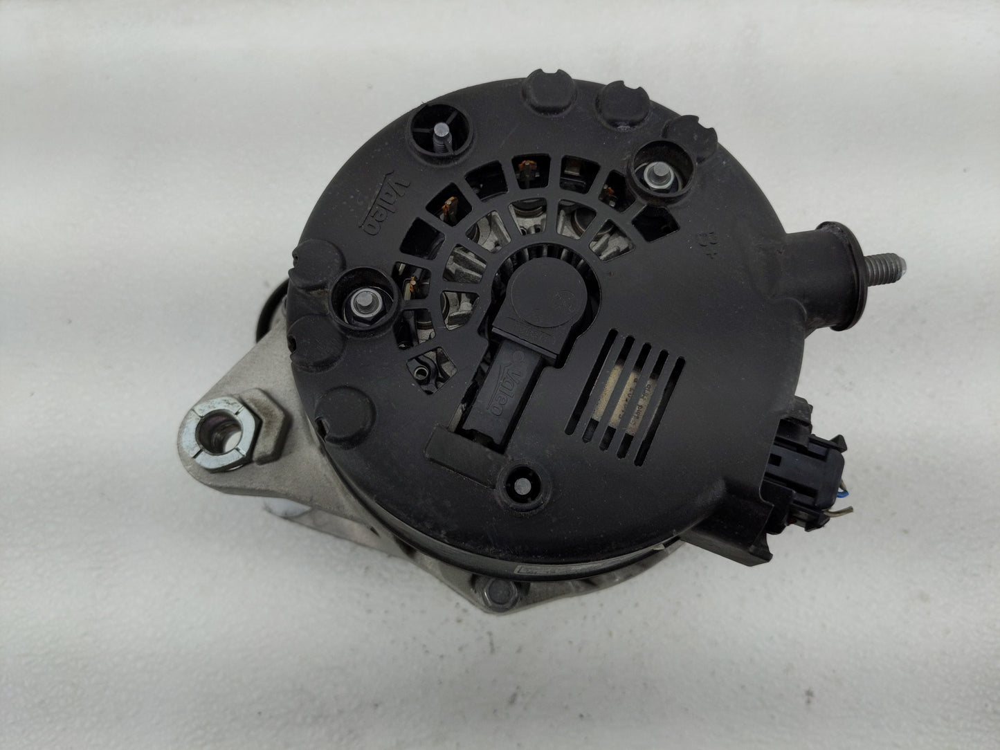 2018-2021 Hyundai Kona Alternator Replacement Generator Charging Assembly Engine OEM P/N:37300-2E821 Fits OEM Used Auto Part