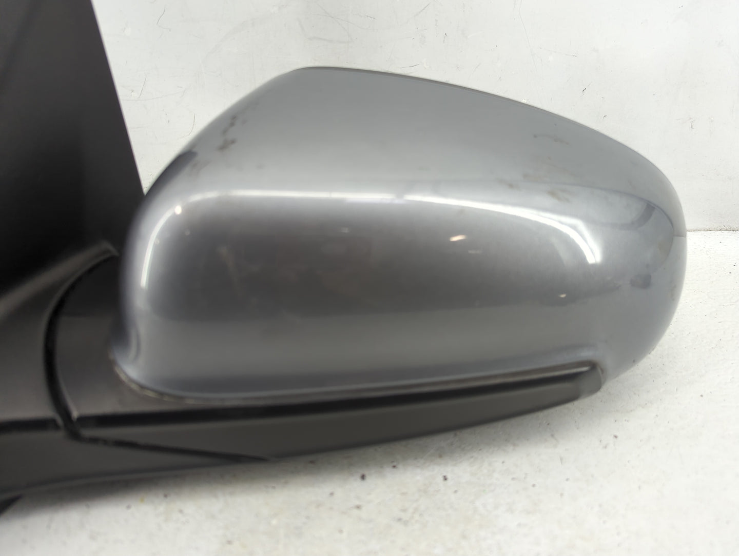 2018-2022 Hyundai Kona Driver Side View Mirror - Left Door Mirror OEM Used - Oemusedautoparts1.com