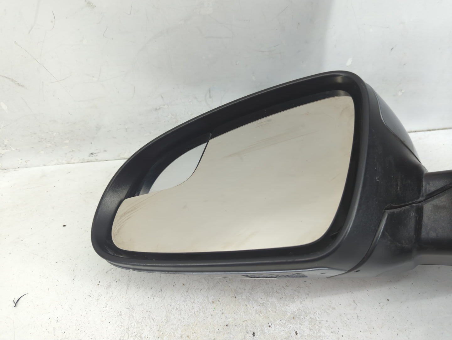 2018-2022 Hyundai Kona Driver Side View Mirror - Left Door Mirror OEM Used - Oemusedautoparts1.com
