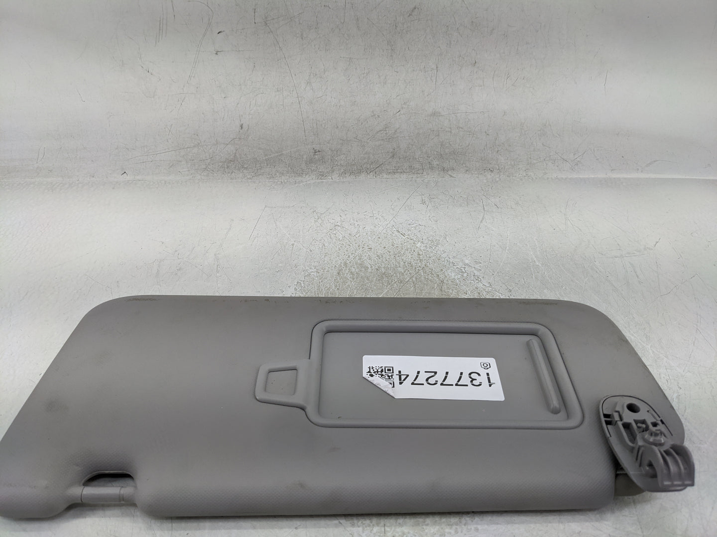 2018-2021 Hyundai Kona Sun Visor Shade Replacement Driver Left Mirror Fits Fits 2018 2019 2020 2021 OEM Used Auto Parts - Oe