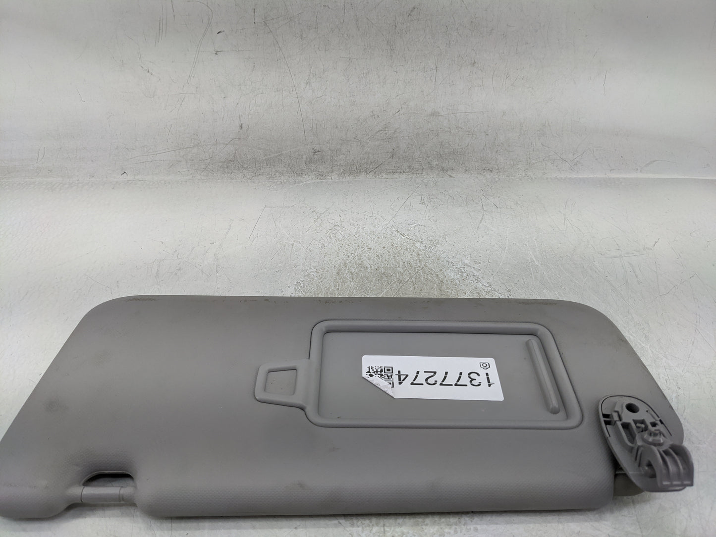 2018-2021 Hyundai Kona Sun Visor Shade Replacement Driver Left Mirror Fits Fits 2018 2019 2020 2021 OEM Used Auto Parts - Oe
