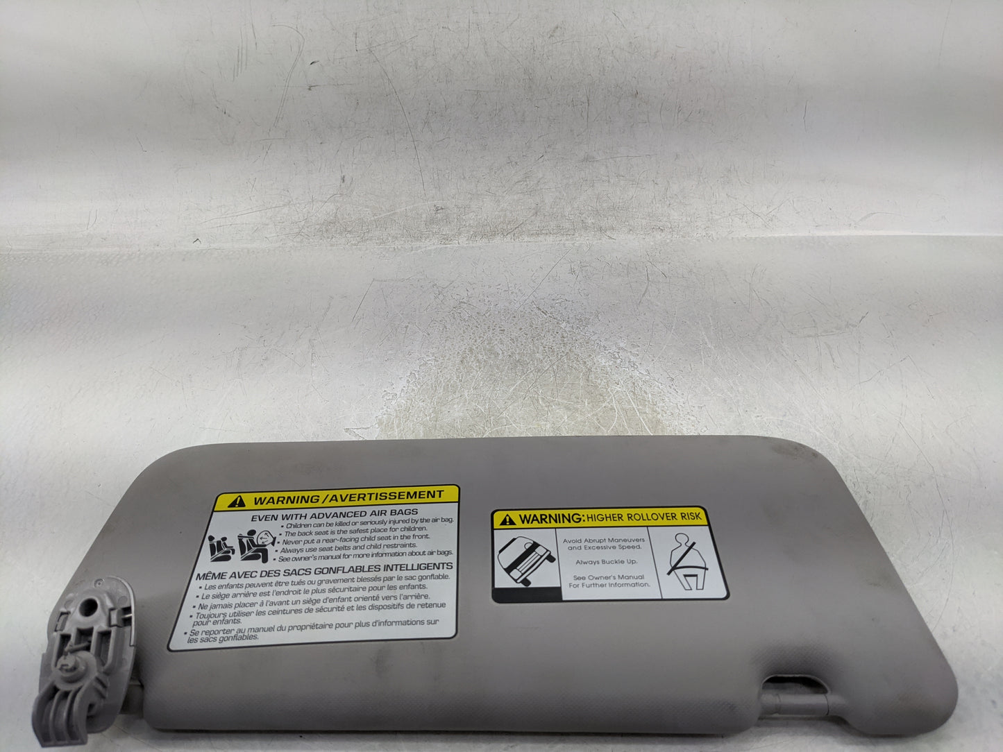 2018-2021 Hyundai Kona Sun Visor Shade Replacement Driver Left Mirror Fits Fits 2018 2019 2020 2021 OEM Used Auto Parts - Oe