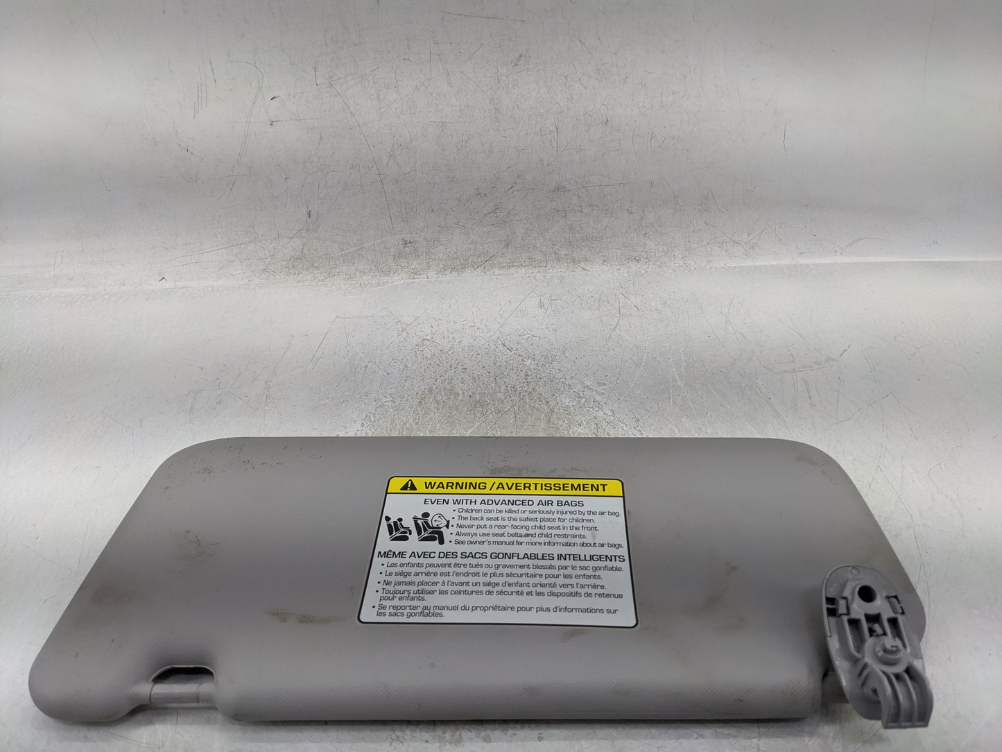 2018-2021 Hyundai Kona Sun Visor Shade Replacement Passenger Right Mirror Fits Fits 2018 2019 2020 2021 OEM Used Auto Parts 