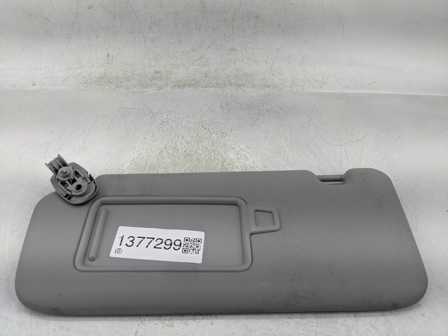 2018-2021 Hyundai Kona Sun Visor Shade Replacement Driver Left Mirror Fits Fits 2018 2019 2020 2021 OEM Used Auto Parts - Oe