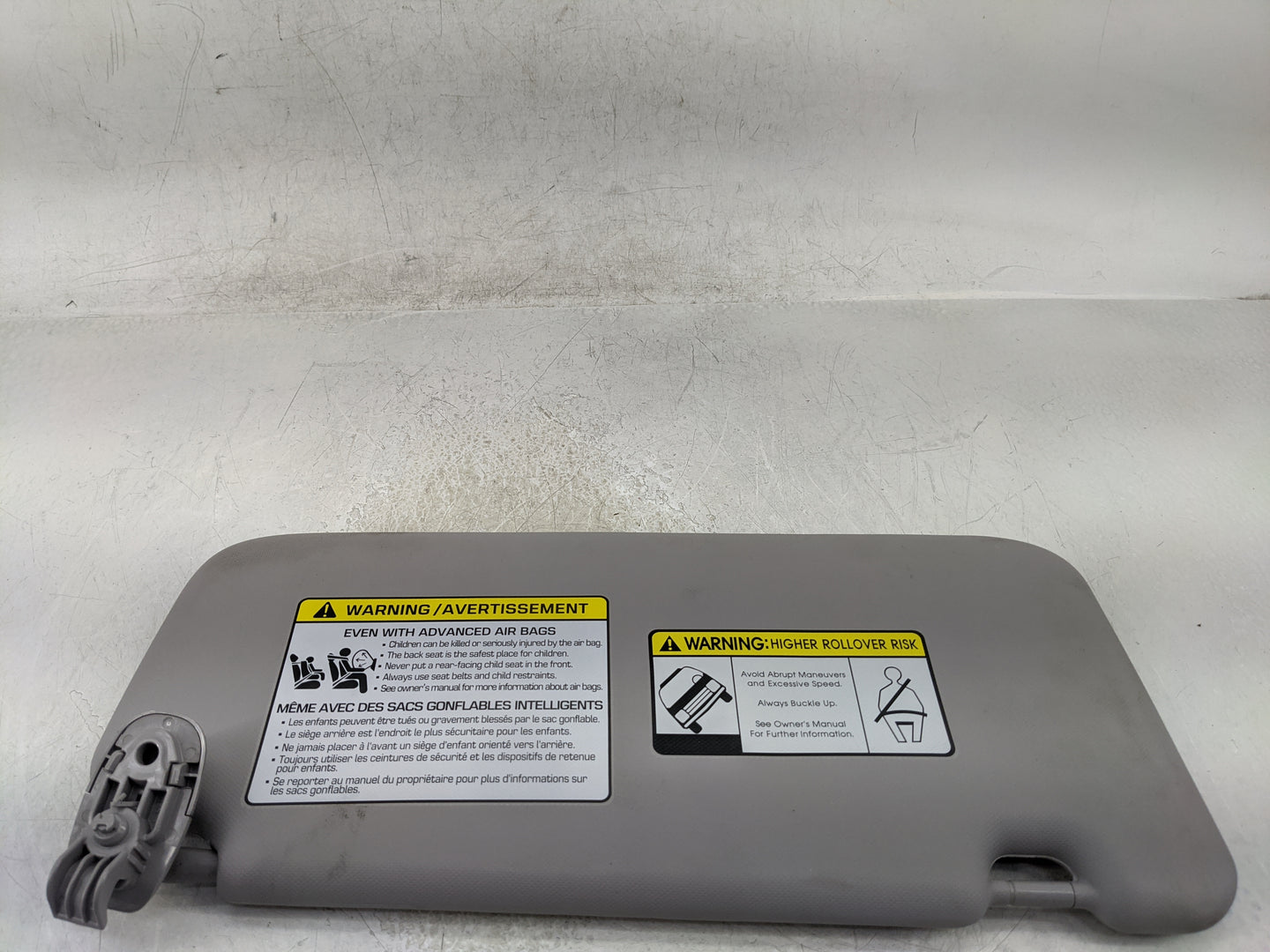 2018-2021 Hyundai Kona Sun Visor Shade Replacement Driver Left Mirror Fits Fits 2018 2019 2020 2021 OEM Used Auto Parts - Oe