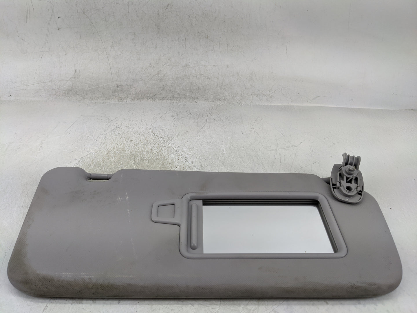 2018-2021 Hyundai Kona Sun Visor Shade Replacement Passenger Right Mirror Fits Fits 2018 2019 2020 2021 OEM Used Auto Parts 