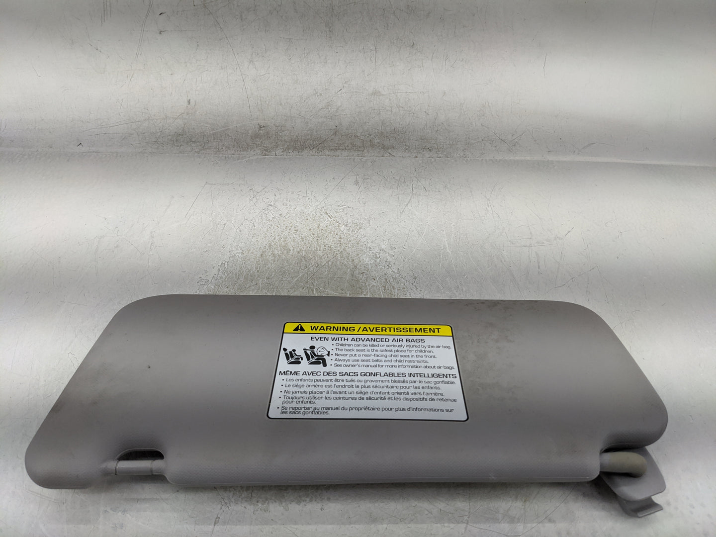 2018-2021 Hyundai Kona Sun Visor Shade Replacement Passenger Right Mirror Fits Fits 2018 2019 2020 2021 OEM Used Auto Parts 