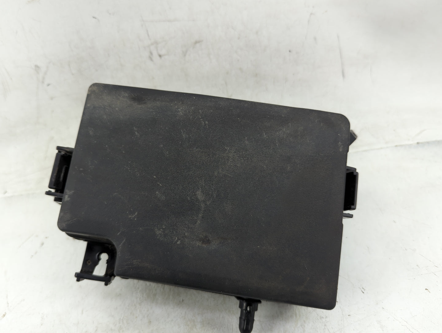2018-2021 Hyundai Kona Fusebox Fuse Box Panel Relay Module P/N:91956-J9520 Fits Fits 2018 2019 2020 2021 OEM Used Auto Parts