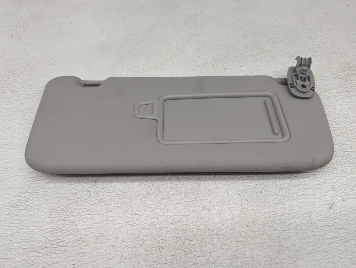 2018-2021 Hyundai Kona Sun Visor Shade Replacement Passenger Right Mirror Fits Fits 2018 2019 2020 2021 OEM Used Auto Parts 