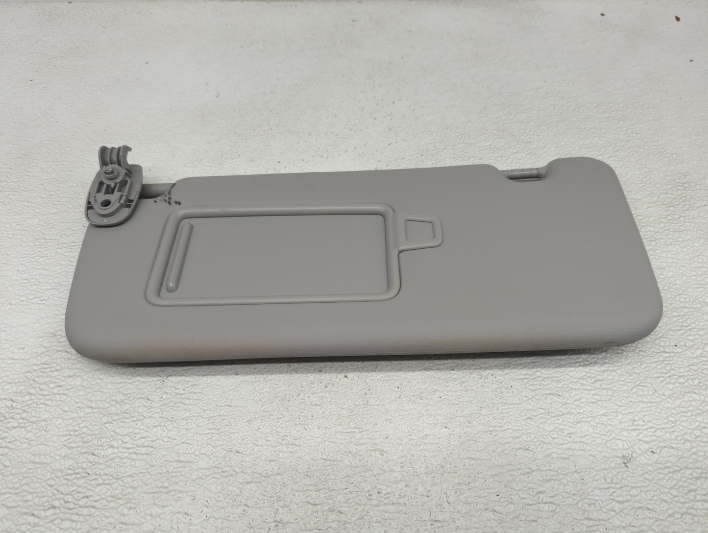 2018-2021 Hyundai Kona Sun Visor Shade Replacement Driver Left Mirror Fits Fits 2018 2019 2020 2021 OEM Used Auto Parts - Oe