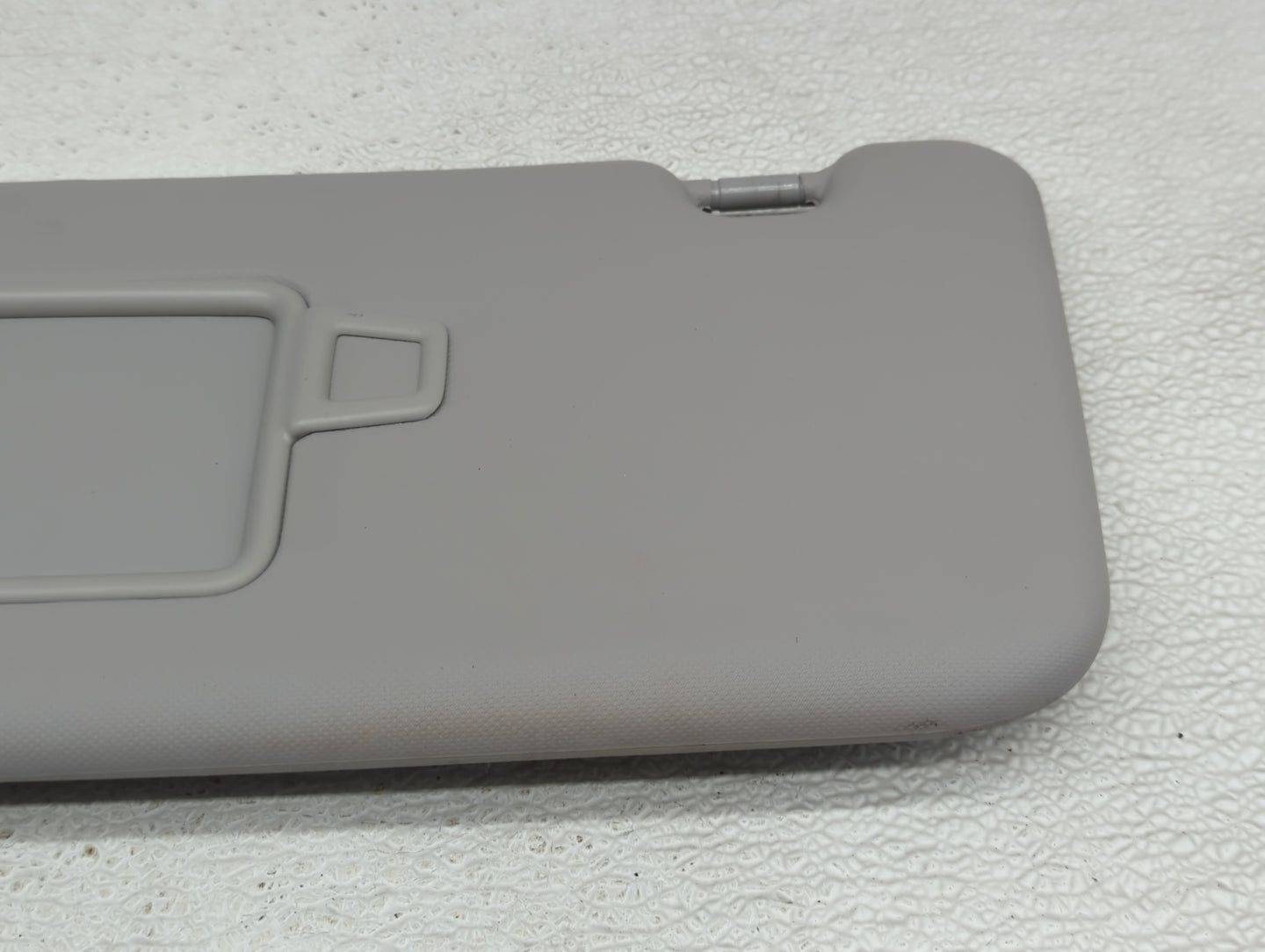 2018-2021 Hyundai Kona Sun Visor Shade Replacement Driver Left Mirror Fits Fits 2018 2019 2020 2021 OEM Used Auto Parts - Oe