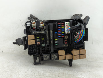 2018-2021 Hyundai Kona Fusebox Fuse Box Panel Relay Module P/N:91228-J9861 Fits Fits 2018 2019 2020 2021 OEM Used Auto Parts