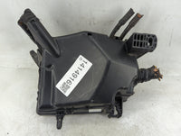 2018-2021 Hyundai Kona Fusebox Fuse Box Panel Relay Module P/N:91228-J9861 Fits Fits 2018 2019 2020 2021 OEM Used Auto Parts