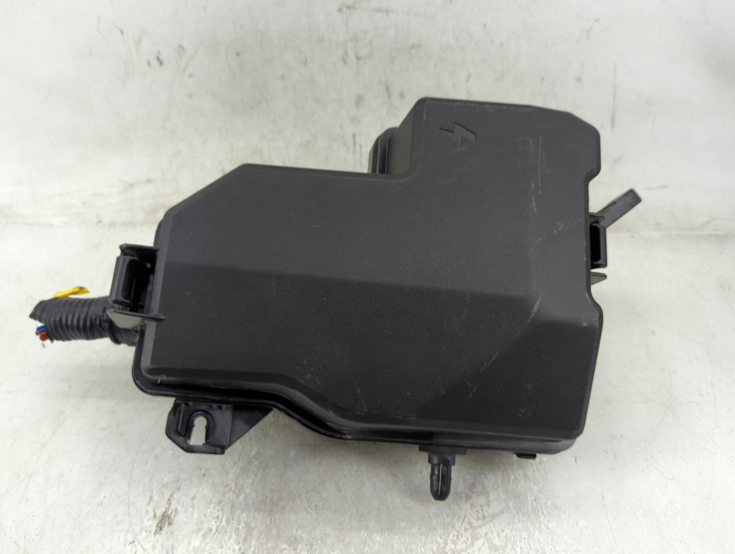 2018-2021 Hyundai Kona Fusebox Fuse Box Panel Relay Module P/N:18981-09010 18980-10110, 18980-10100 Fits Fits 2018 2019 2020